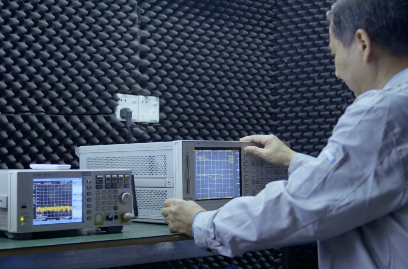 Teste de analisador de rede de radiofrequência RF